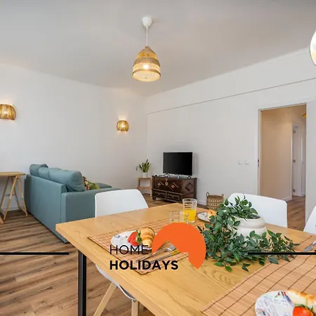 #281 Families Only -telecomunicacoes Holidays Apartment *